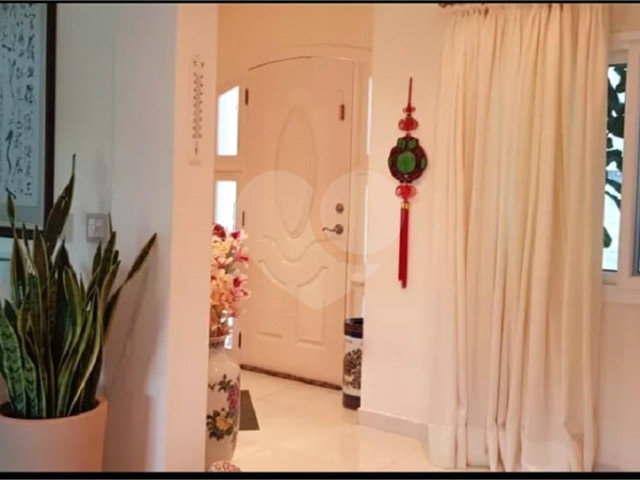 Casa à venda com 4 suítes no condomínio Monte Samkhya, Serra Negra - SP