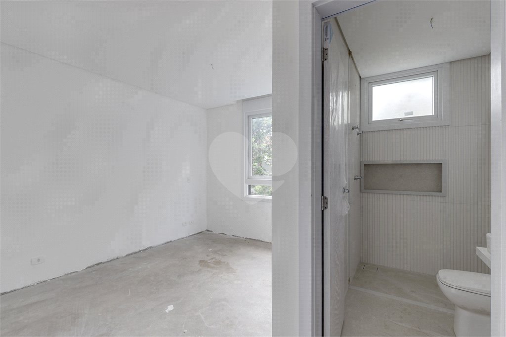 Casa à venda com 4 suítes no condomínio Venezia, São Paulo - SP