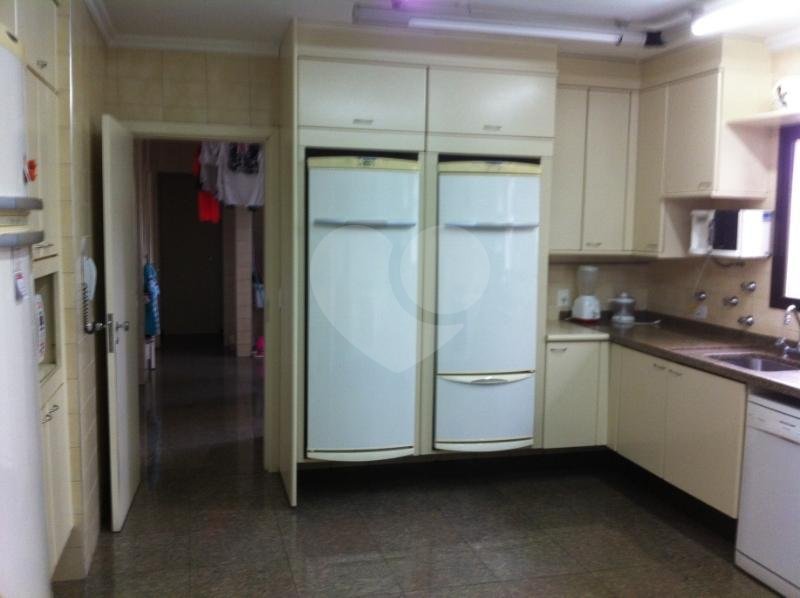 Apartamento à venda com 4 suítes em Real Parque, São Paulo, SP
