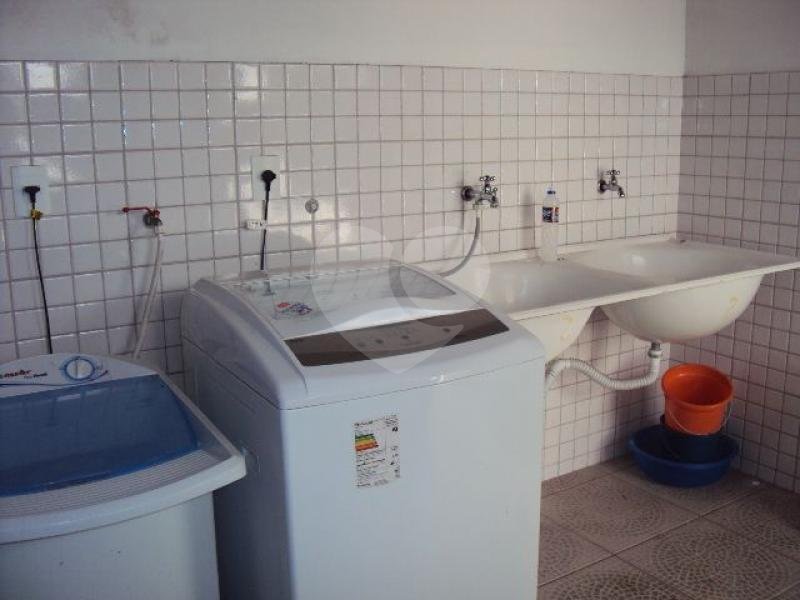 Sobrado à venda com 8 quartos em Vila Medeiros, São Paulo, SP