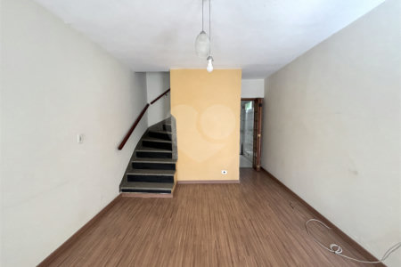 Sobrado à venda com 3 quartos em Vila Mazzei, São Paulo, SP