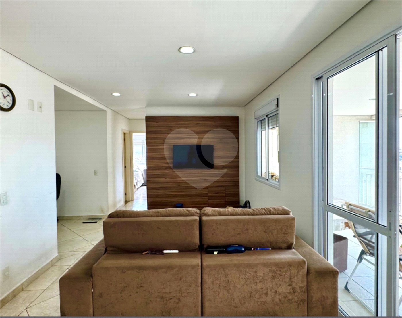 Apartamento à venda com 3 quartos, sendo 1 suíte, em Vila Galvão, Guarulhos, SP