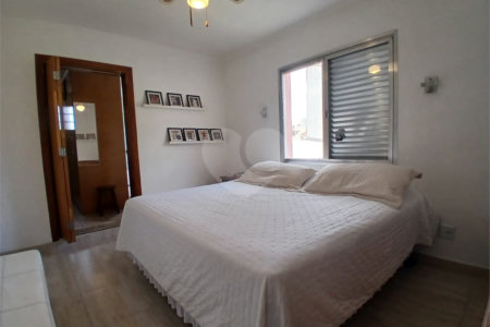 Casa Térrea à venda com 4 quartos, sendo 1 suíte, em Vila Leopoldina, São Paulo, SP