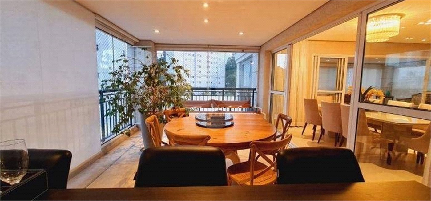 Apartamento à venda ou para alugar com 4 suítes em Santa Teresinha, São Paulo, SP