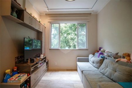 Apartamento à venda com 3 quartos, sendo 2 suítes,  em Tijuca, Rio de Janeiro, RJ