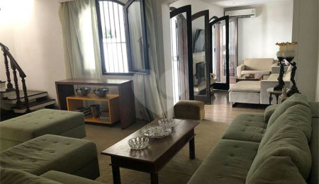 Casa à venda com 4 quartos, sendo 1 suíte,  em Vila Cordeiro, São Paulo, SP