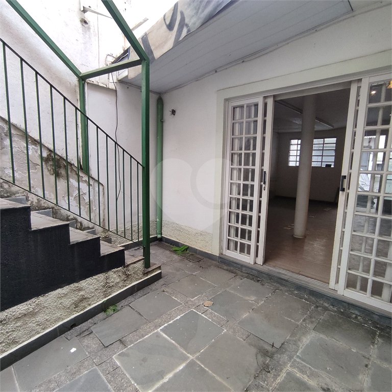 Sobrado à venda ou para alugar com 2 quartos, sendo 1 suíte, em Parada Inglesa, São Paulo, SP