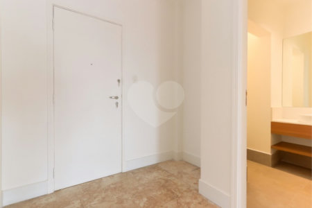 Apartamento à venda com 3 quartos, sendo 1 suíte,  em Santa Cecília, São Paulo, SP
