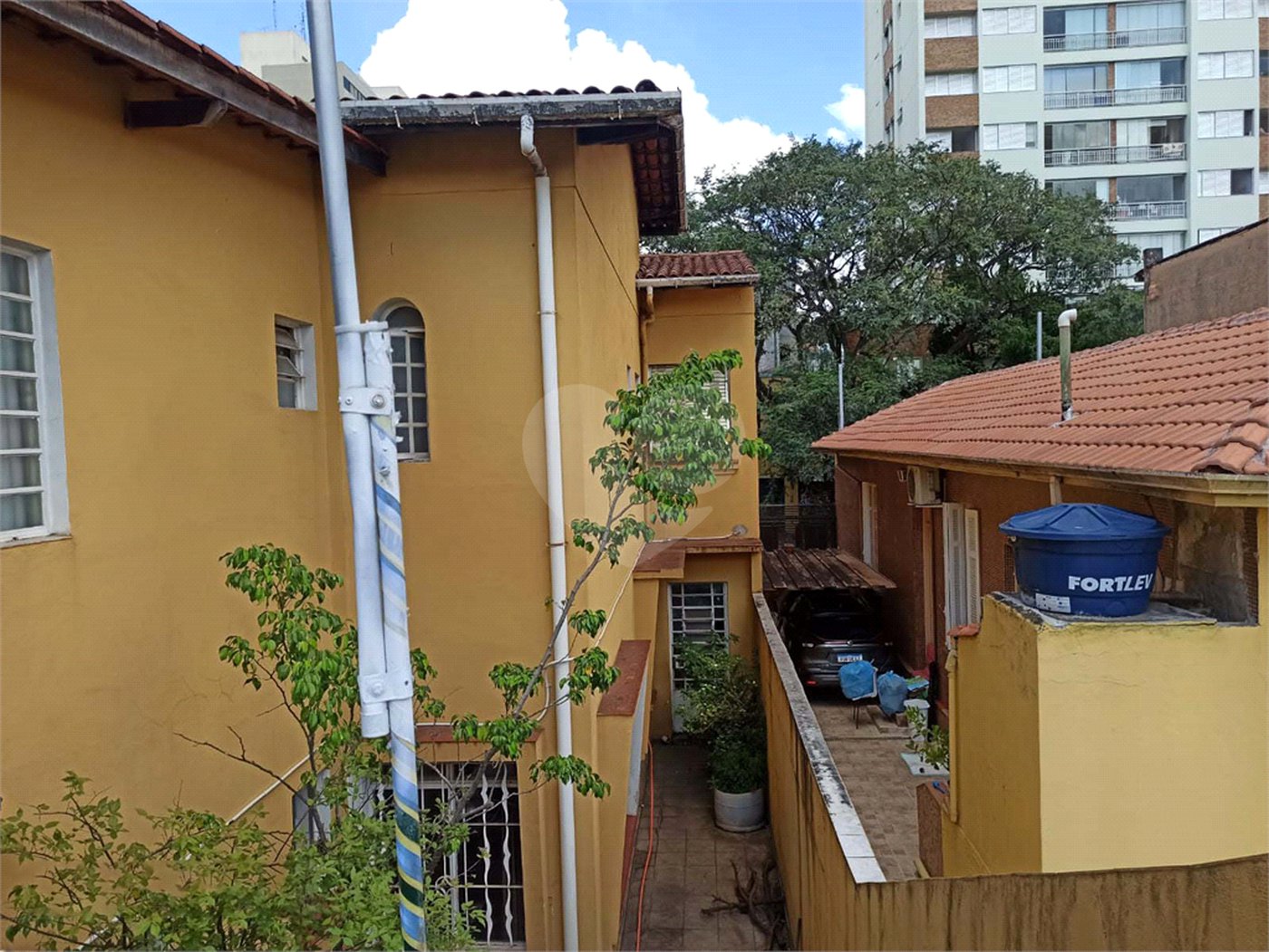 Casa à venda com 4 quartos, sendo 1 suíte, em Perdizes, São Paulo, SP