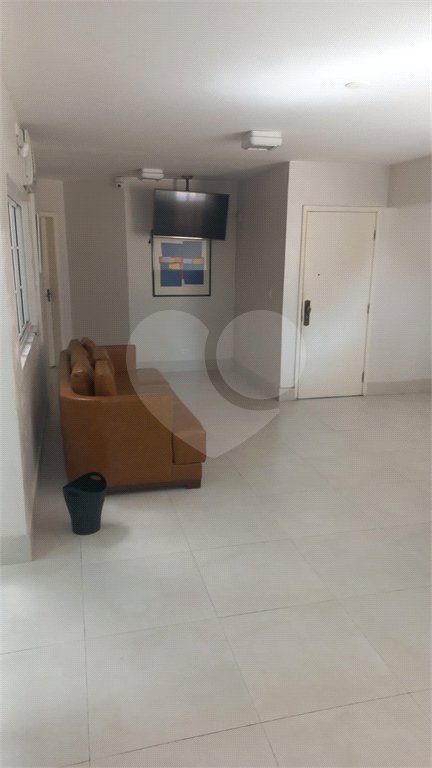 Salão Comercial à venda ou para alugar em Vila Vitória, Mogi das Cruzes, SP