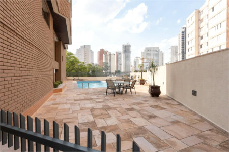 Apartamento à venda com 3 quartos, sendo 1 suíte, em Vila Mariana, São Paulo, SP