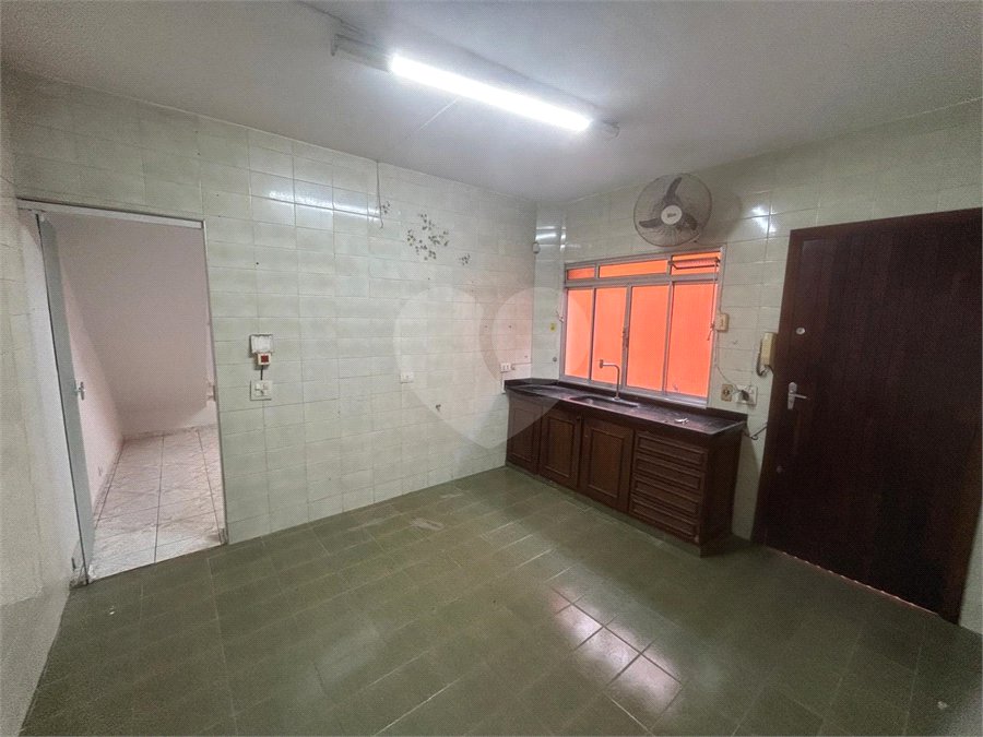 Sobrado para alugar com 2 quartos em Vila Anastácio, São Paulo, SP