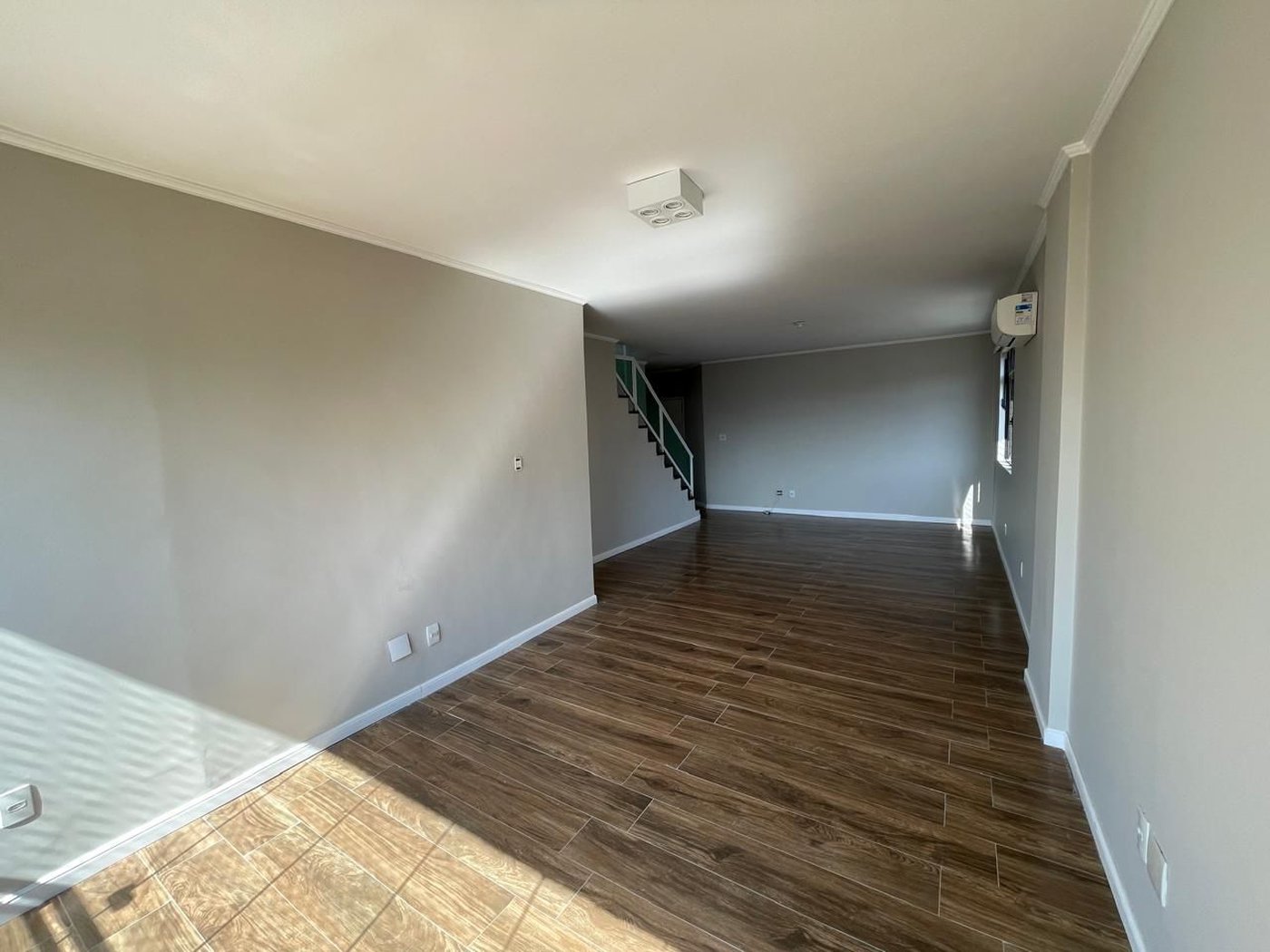 Cobertura com 4 dormitórios, 255 m² - venda por R$ 1.800.000,00 ou aluguel por R$ 16.000,00/mês - Embaré - Santos/SP