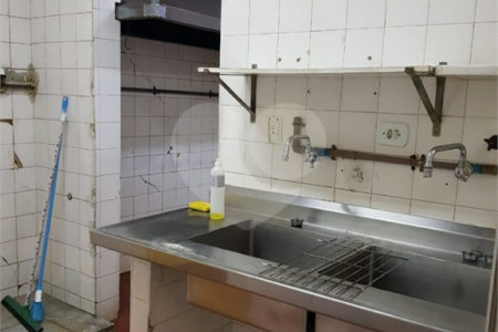 Sobrado à venda com 3 quartos em Jardim Paulista, São Paulo, SP