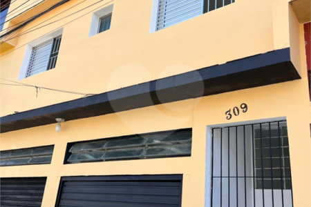 Sobrado à venda com 2 quartos, sendo 1 suíte, em Vila Correa, Ferraz de Vasconcelos, SP