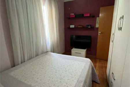 Casa à venda com 3 quartos, sendo 1 suíte,  em Jardim Casablanca, São Paulo, SP