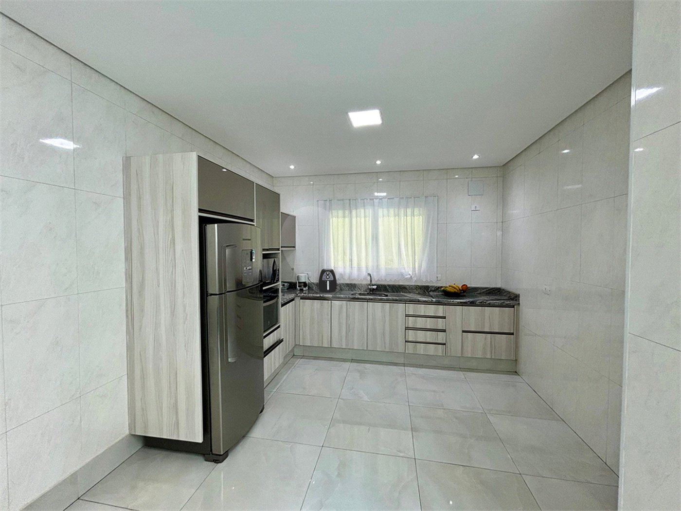 Casa à venda ou para alugar com 6 quartos, sendo 1 suíte, em Residencial/Comercial, Guarulhos, SP