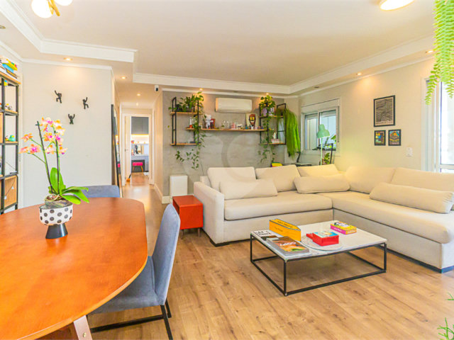 Apartamento à venda com 2 quartos, sendo 1 suíte,  em Santo Amaro, São Paulo, SP