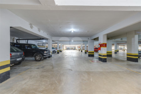 Apartamento à venda com 3 quartos, sendo 1 suíte, em Chácara Santo Antônio (zona Sul), São Paulo, SP