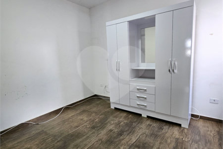 Sobrado à venda com 3 quartos, sendo 1 suíte,  em Vila Nivi, São Paulo, SP