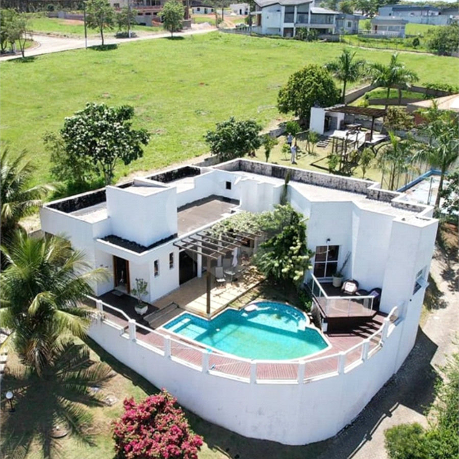 MARAVILHOSA CASA EM CONDOMÍNIO FECHADO – CAÇAPAVA/SP
