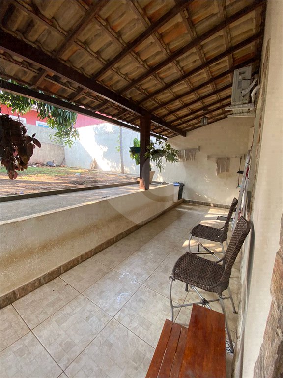 Casa em condomínio à venda com 4 quartos, sendo 1 suíte, em Baleia, São Pedro da Aldeia, RJ