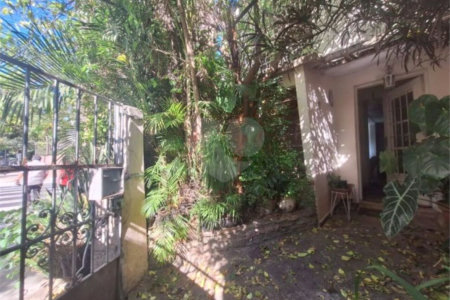 Sobrado à venda com 3 quartos, sendo 1 suíte, em Vila Clementino, São Paulo, SP