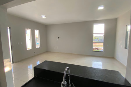 Casa à venda com 3 quartos, sendo 2 suítes, no condomínio PORTO LAGOA, Aquiraz - CE