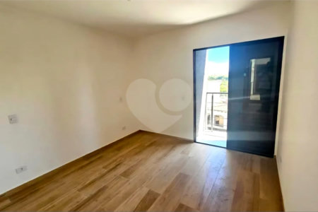 Casa à venda com 3 quartos, sendo 1 suíte, em Cidade dos Bandeirantes, São Paulo, SP