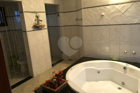 Casa à venda com 3 quartos, sendo 2 suítes, no condomínio Residencial Vivendas Piccolo Paese, Salto - SP