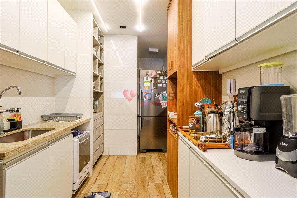 Apartamento à venda com 3 quartos, sendo 1 suíte,  em Lagoa, Rio de Janeiro, RJ
