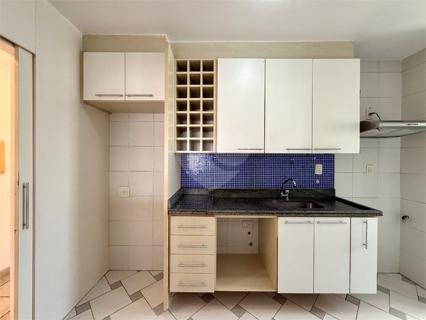 Apartamento à venda com 2 quartos, sendo 1 suíte, em Jardim Marajoara, São Paulo, SP