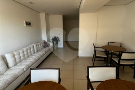 Apartamento à venda com 3 quartos, sendo 2 suítes, em Parque Reboucas, São Paulo, SP