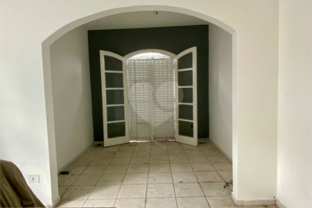 Casa à venda com 3 quartos, sendo 2 suítes, em Vila Progredior, São Paulo, SP