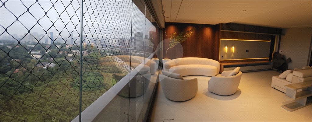 Apartamento à venda com 3 suítes em Jardim Fonte do Morumbi, São Paulo, SP