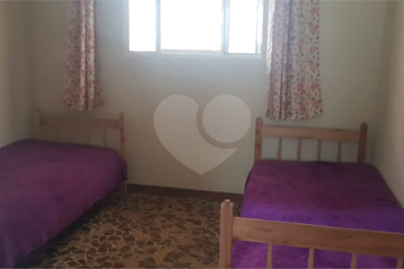Casa à venda com 5 quartos, sendo 1 suíte,  em Taboão, Mogi das Cruzes, SP