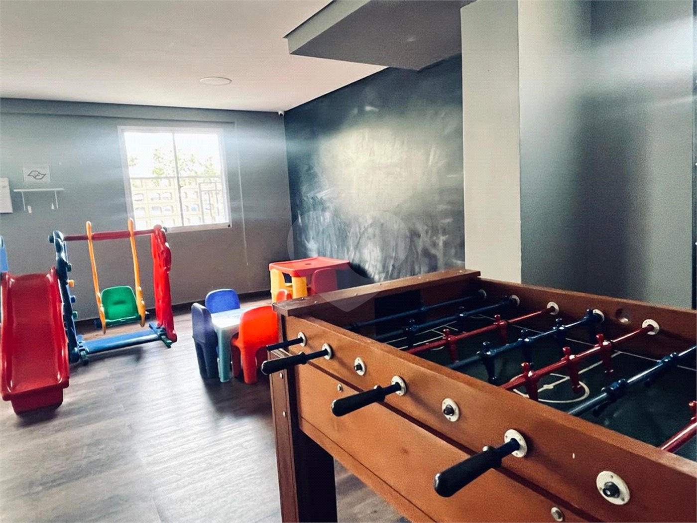 Apartamento à venda com 2 quartos em Parque Maria Domitila, São Paulo, SP