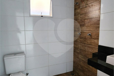 Casa à venda com 2 quartos, sendo 1 suíte, em Residencial Vila Martins, Salto, SP