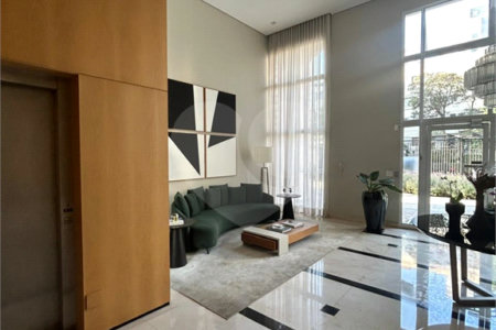 Apartamento à venda com 3 suítes em Indianópolis, São Paulo, SP