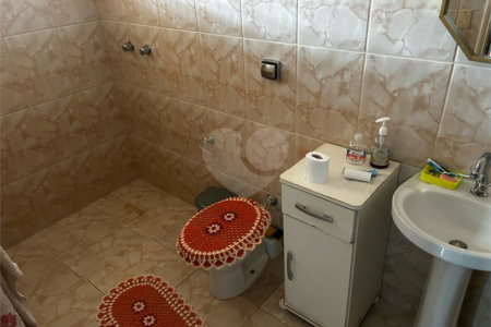 Casa à venda com 3 quartos, sendo 2 suítes, em Vila Mazzei, Itapetininga, SP
