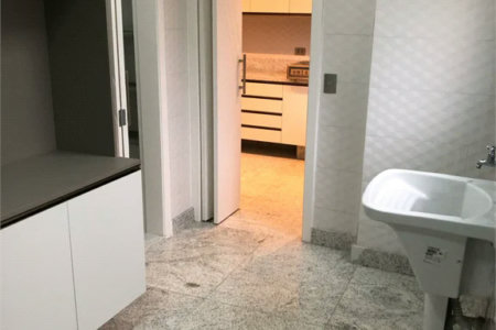 Apartamento à venda com 4 suítes em Vila Suzana, São Paulo, SP