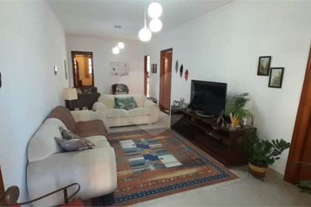 Sobrado à venda com 3 quartos em Água Fria, São Paulo, SP