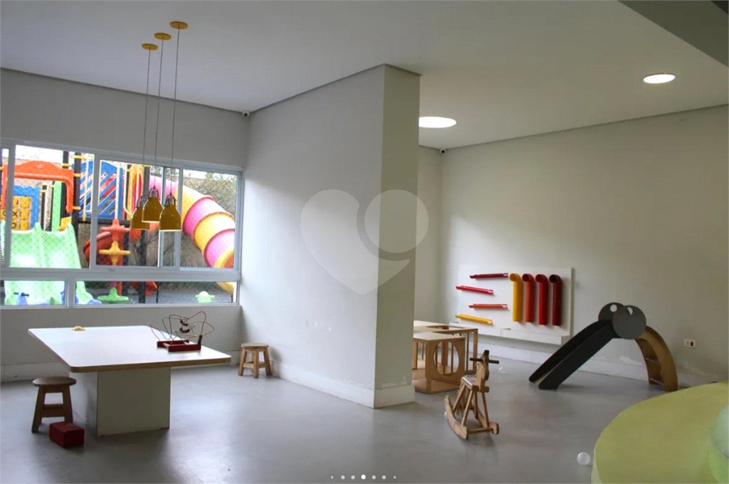 Apartamento à venda com 4 quartos, sendo 2 suítes, em Vila Augusta, Guarulhos, SP