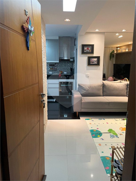 Casa à venda com 3 quartos, sendo 1 suíte,  no condomínio Villagio Campo Grande, São Paulo - SP