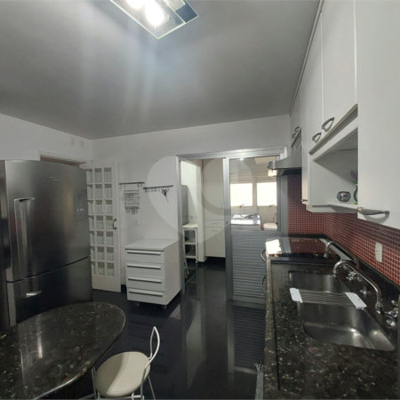 Apartamento à venda com 3 quartos, sendo 2 suítes,  em Cidade São Francisco, São Paulo, SP