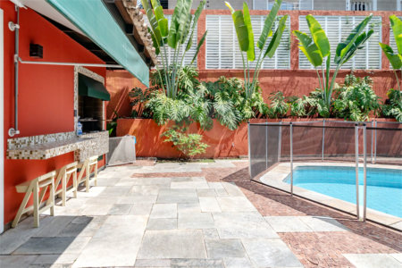 Casa à venda com 4 suítes no condomínio Residencial Chácara Monte Alegre, São Paulo - SP