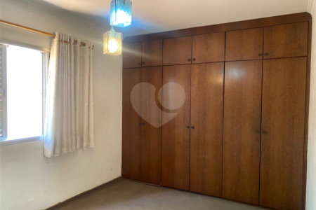Casa à venda com 2 quartos, sendo 1 suíte, em Vila Rosália, Guarulhos, SP