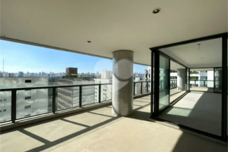 Apartamento à venda com 3 suítes em Itaim Bibi, São Paulo, SP