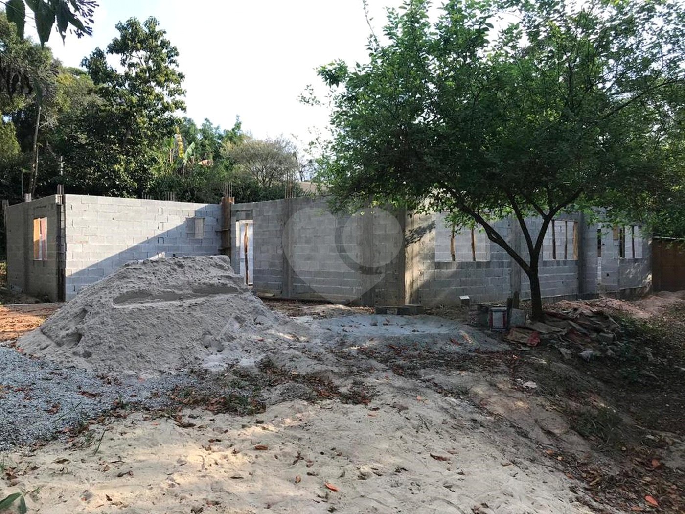 Casa à venda com 4 suítes no condomínio Alpes da Cantareira, Mairiporã - SP