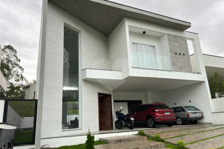 Casa à venda com 4 quartos, sendo 3 suítes,  no condomínio Mosaico Essence - Fase 1, Mogi das Cruzes - SP